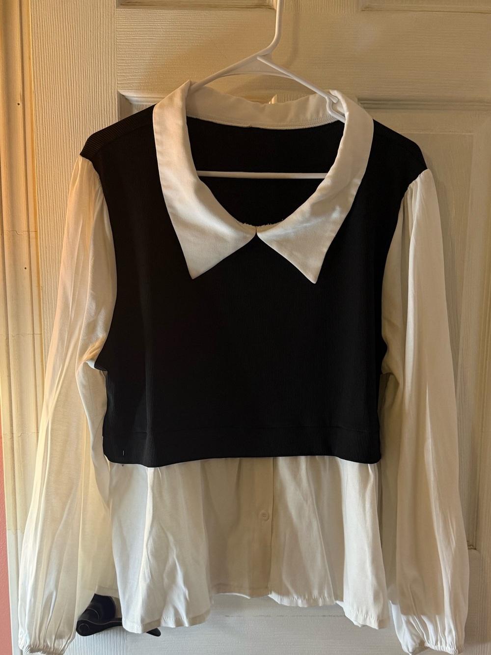 Women’s Black & White attached vest Collared Blouse 3x